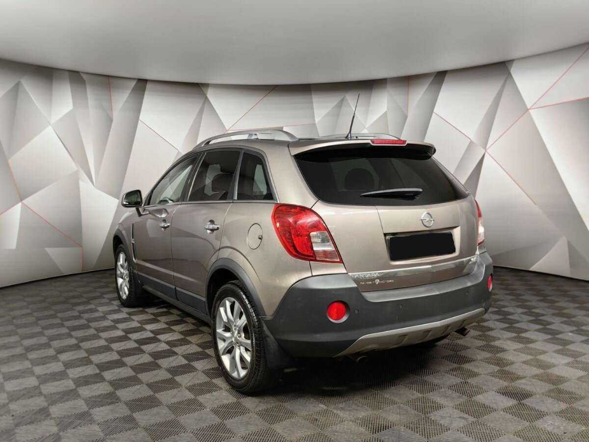 Opel Antara с пробегом — 2015 год. Фото: #3