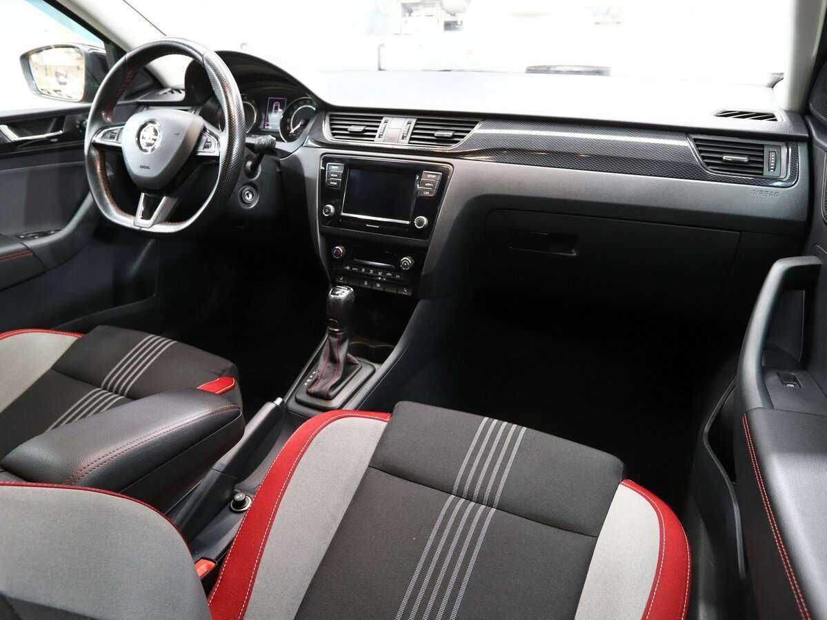 Skoda Rapid с пробегом — 2018 год. Фото: #16