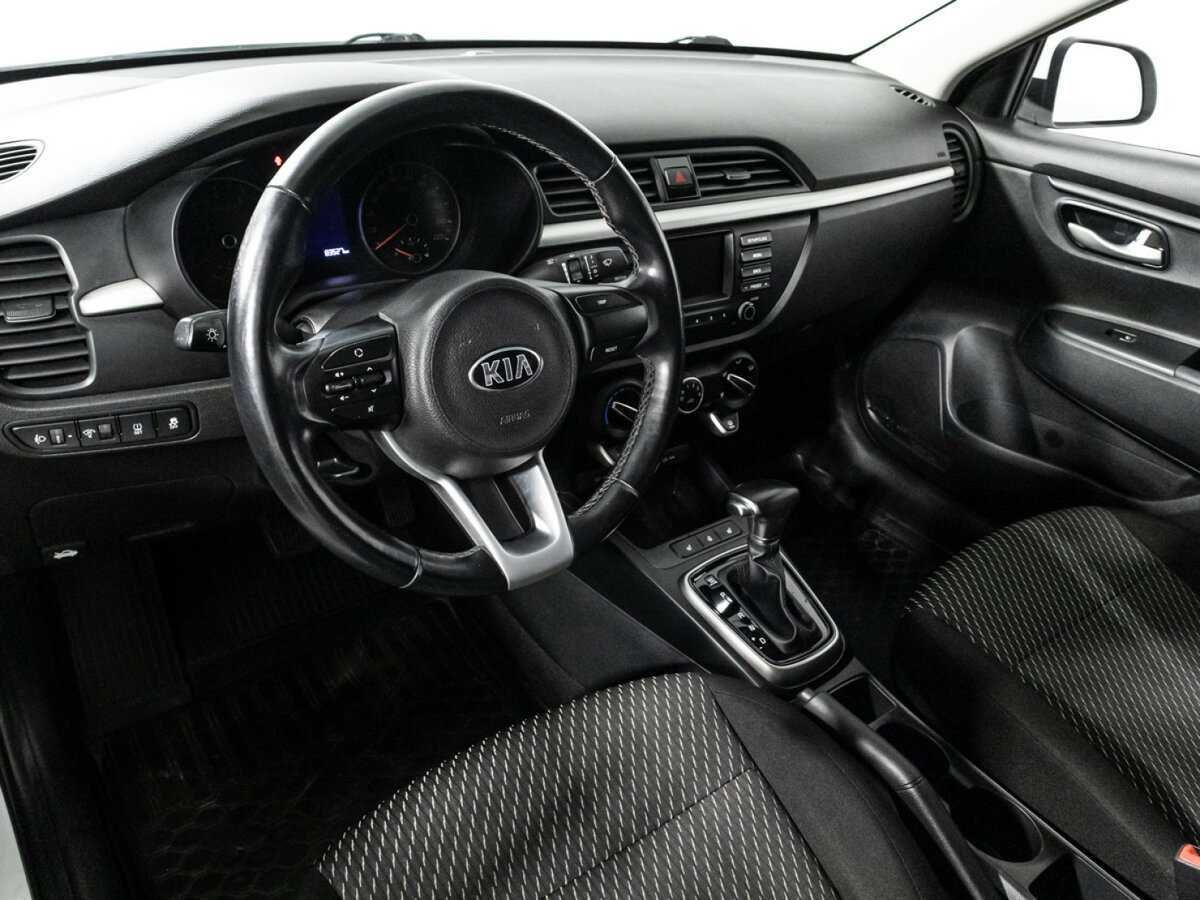 Kia Rio с пробегом — 2017 год. Фото: #10