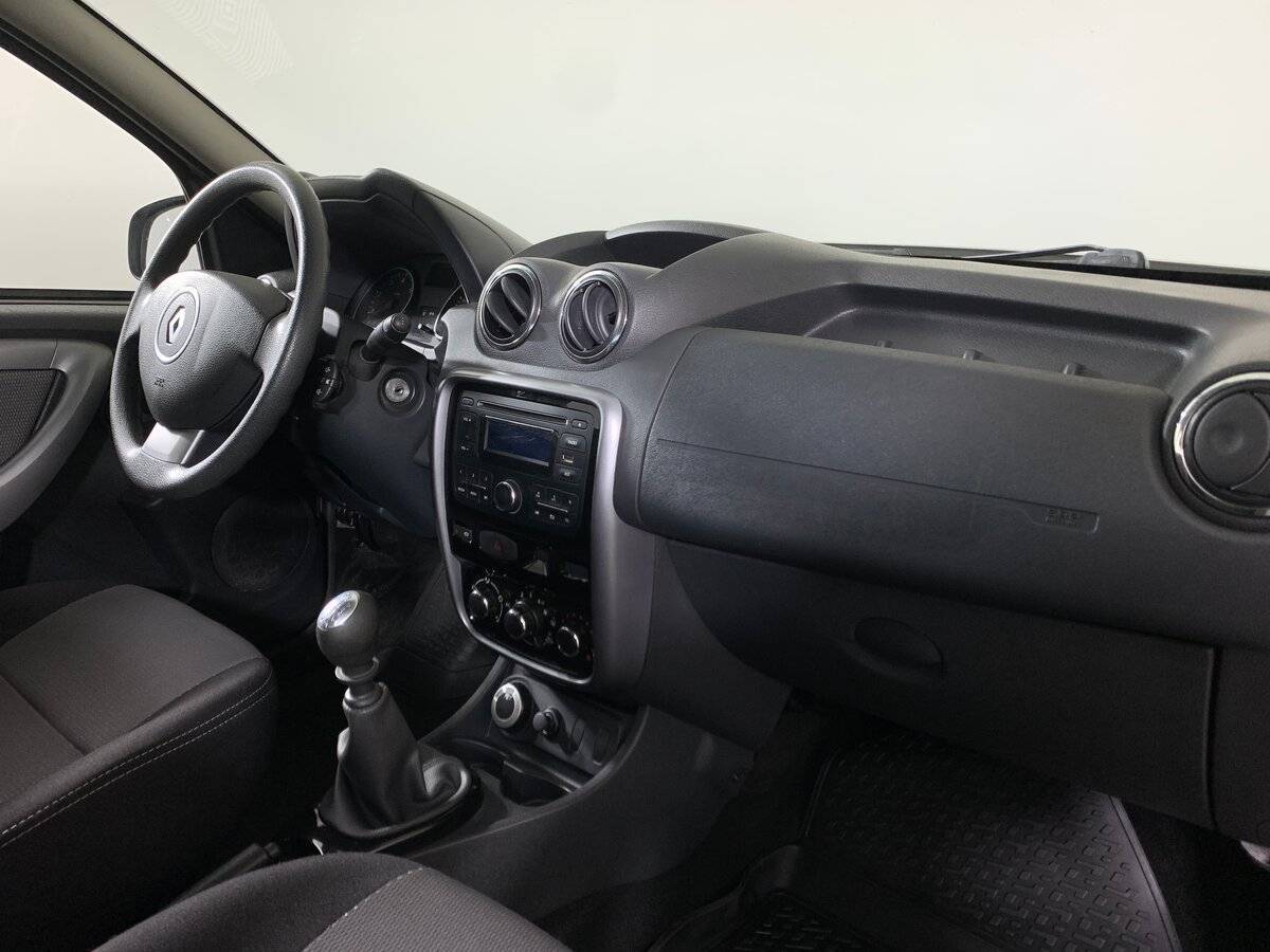 Renault Duster с пробегом — 2013 год. Фото: #12