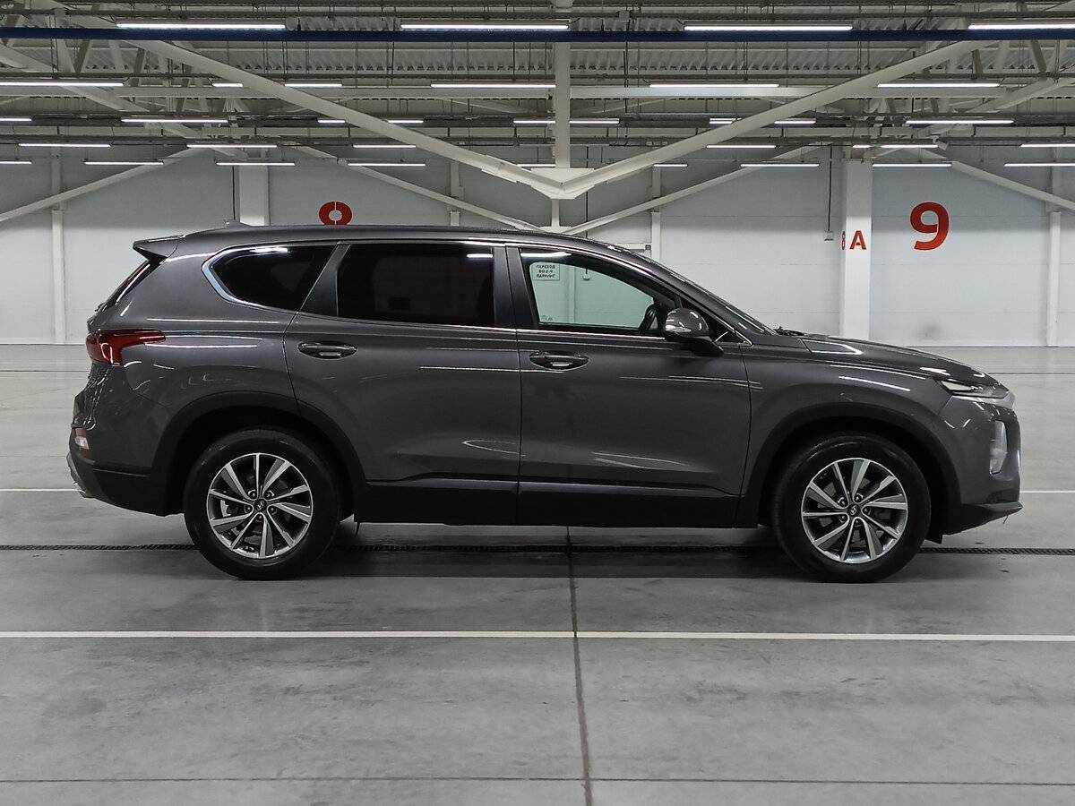 Hyundai Santa Fe с пробегом — 2019 год. Фото: #3