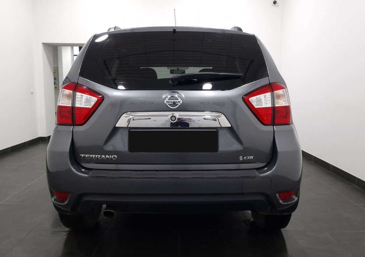 Nissan Terrano с пробегом — 2016 год. Фото: #2