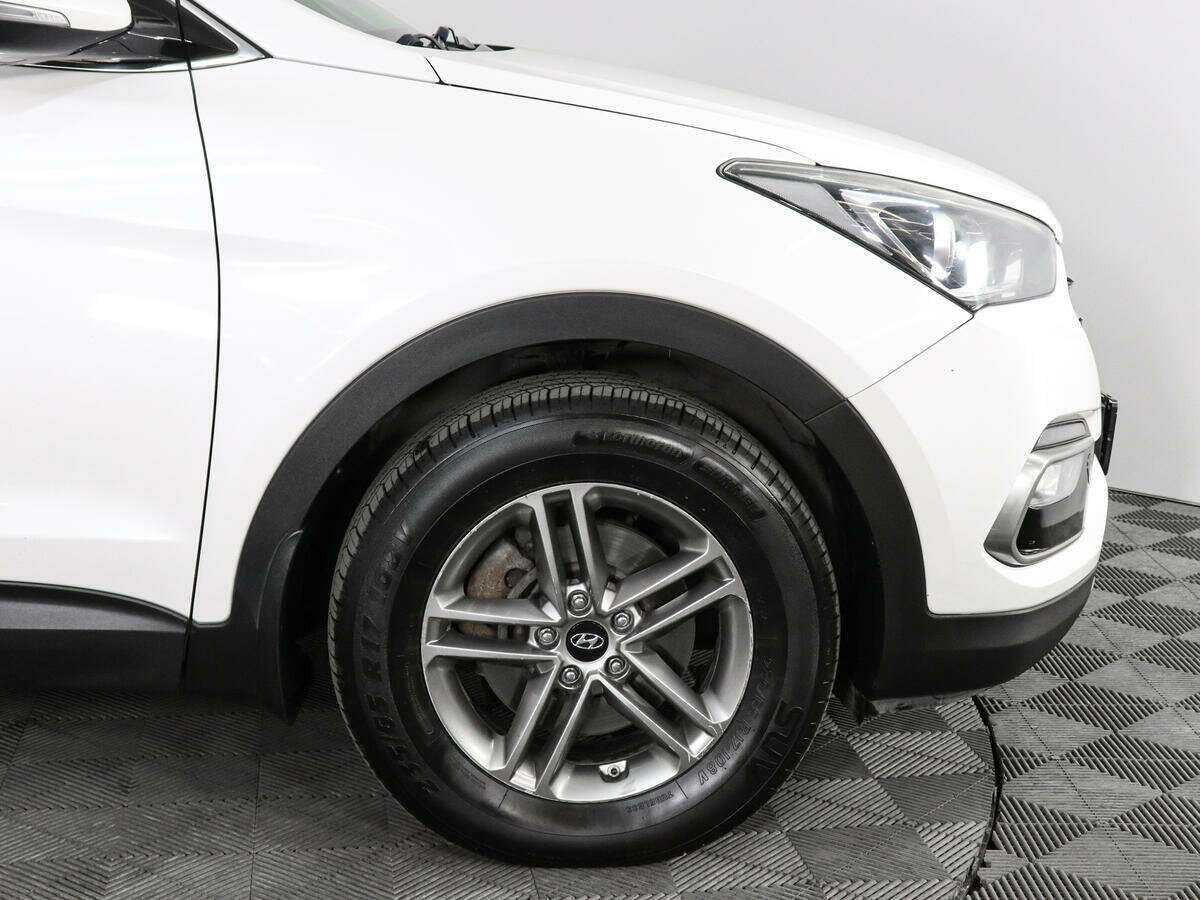 Hyundai Santa Fe с пробегом — 2017 год. Фото: #11