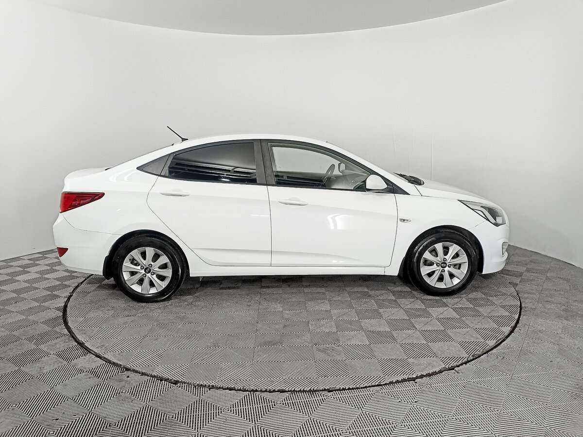 Hyundai Solaris с пробегом — 2016 год. Фото: #3