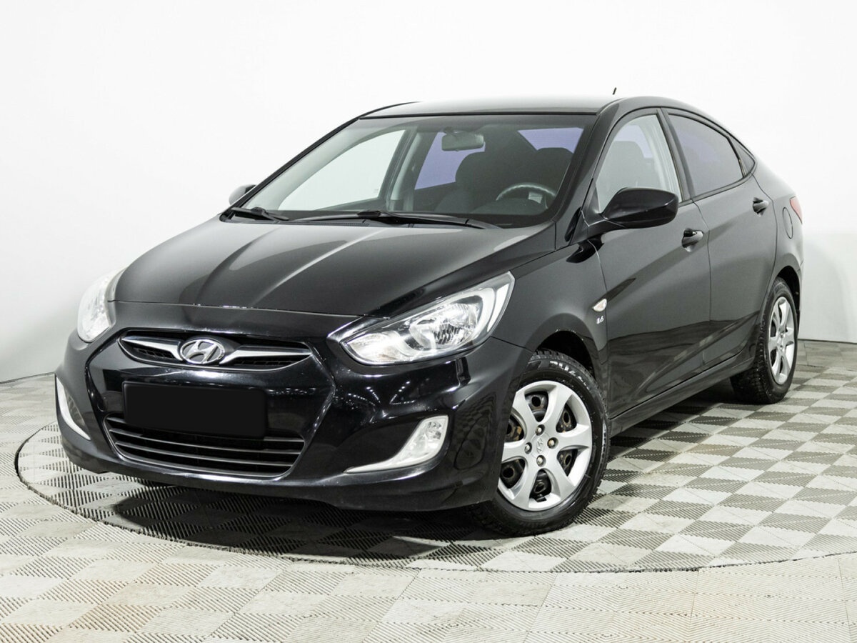 Hyundai Solaris с пробегом — 2012 год. Посмотреть фото