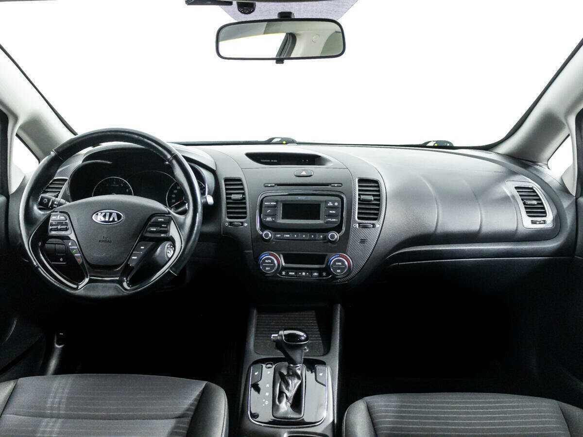 Kia Cerato с пробегом — 2018 год. Фото: #12