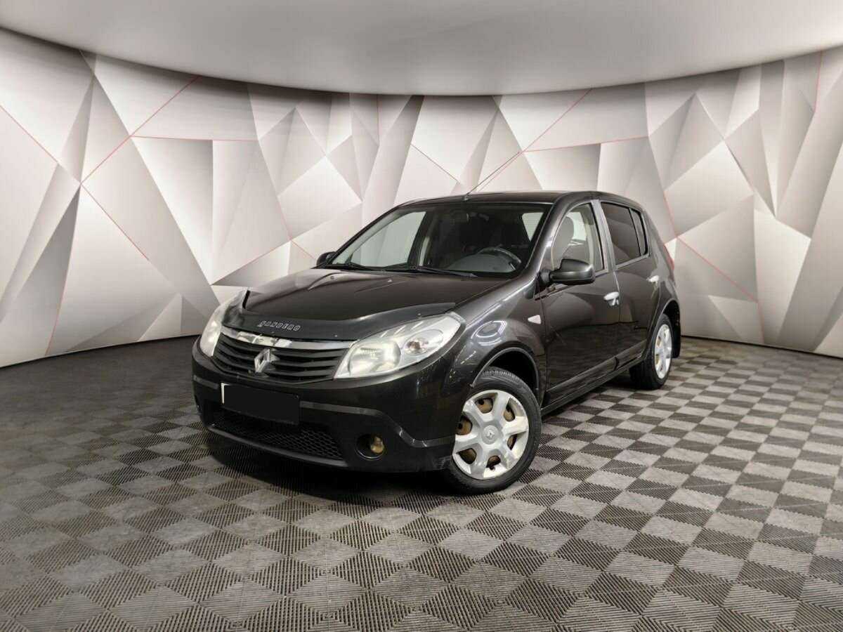 Renault Sandero с пробегом — 2013 год. Посмотреть фото