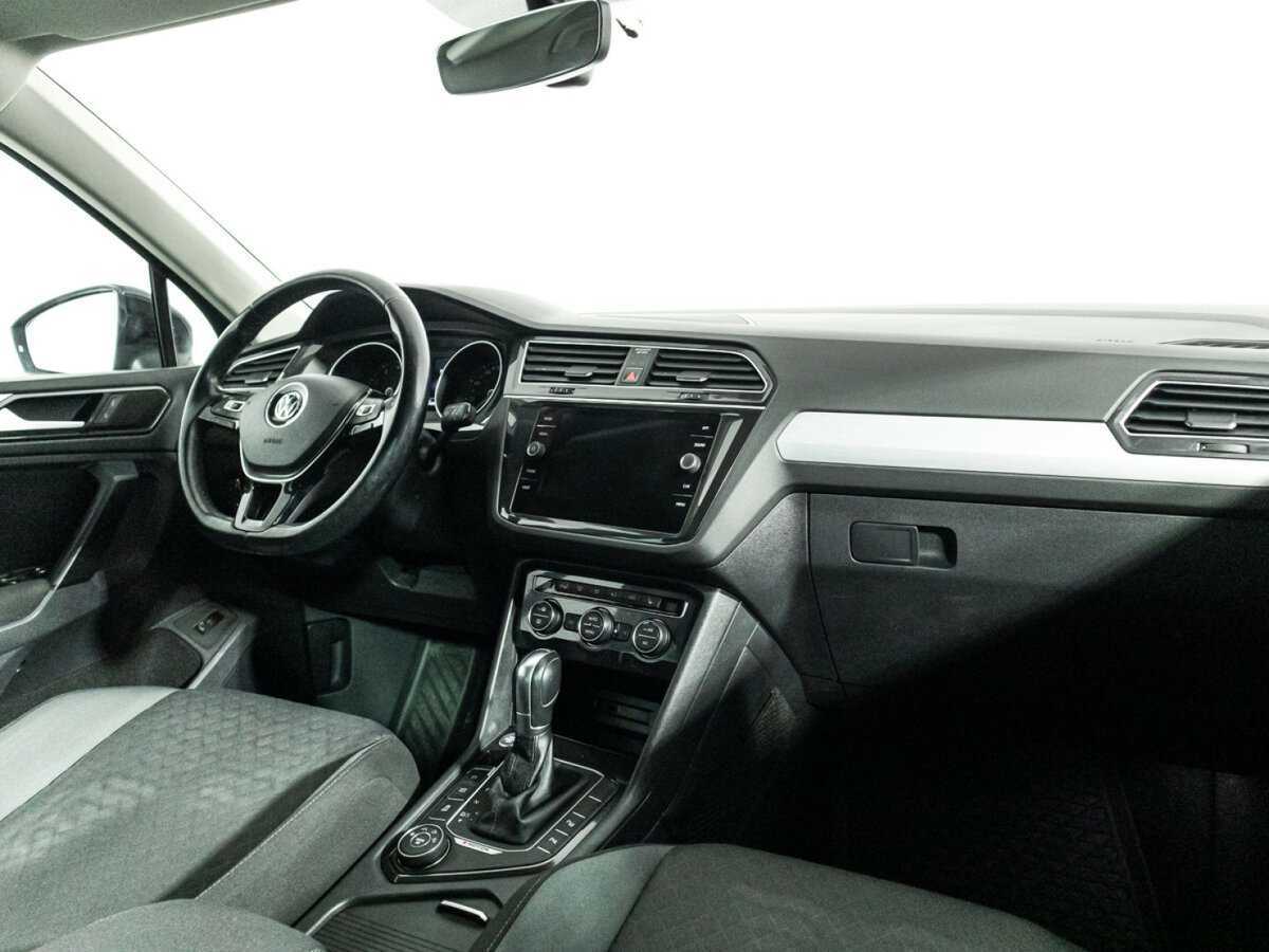 Volkswagen Tiguan с пробегом — 2017 год. Фото: #8
