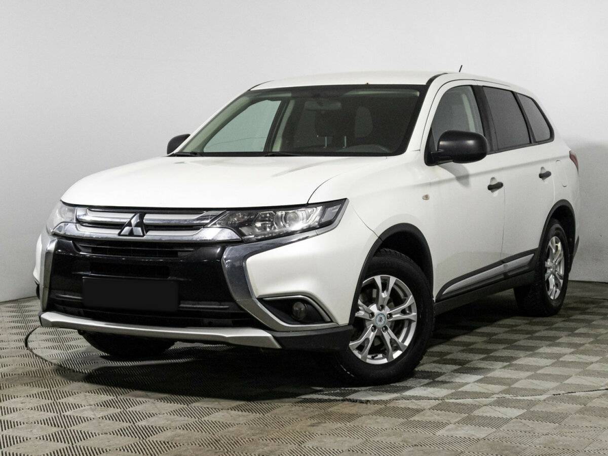 Mitsubishi Outlander с пробегом — 2016 год. Посмотреть фото
