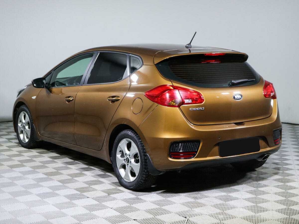 Kia Ceed с пробегом — 2015 год. Фото: #6