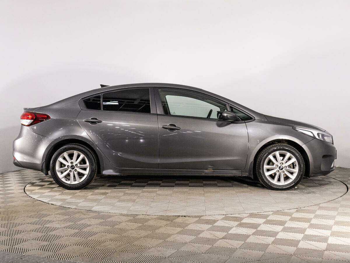 Kia Cerato с пробегом — 2019 год. Фото: #3