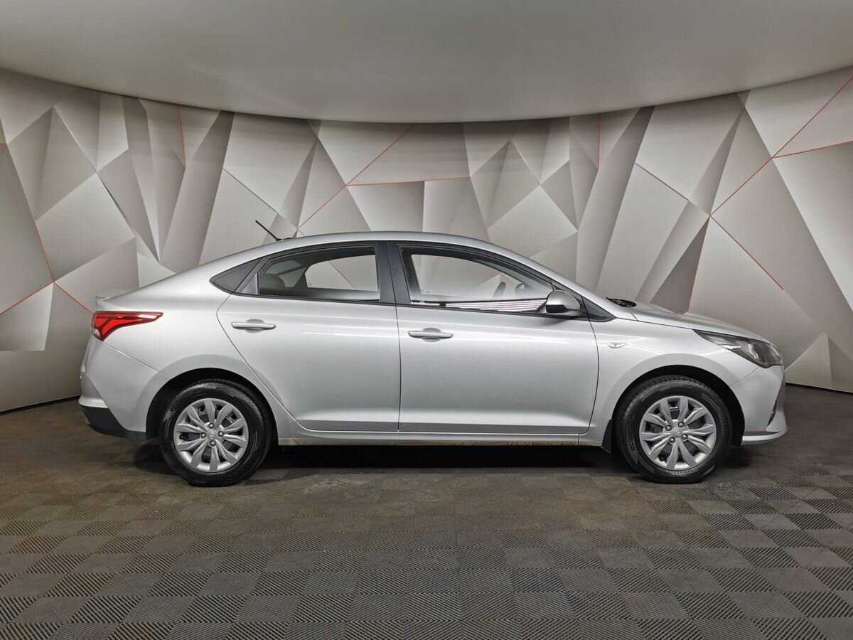 Hyundai Solaris с пробегом — 2020 год. Фото: #5
