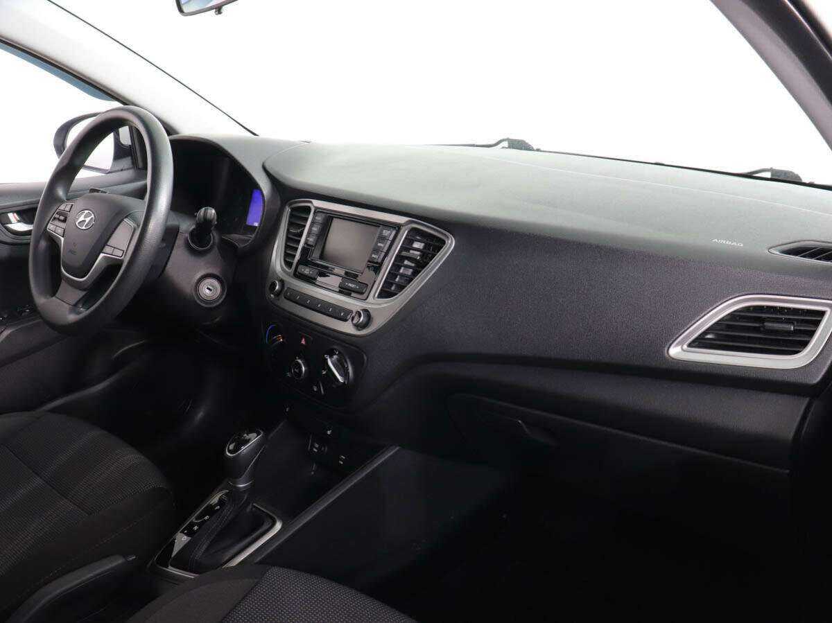 Hyundai Solaris с пробегом — 2021 год. Фото: #9
