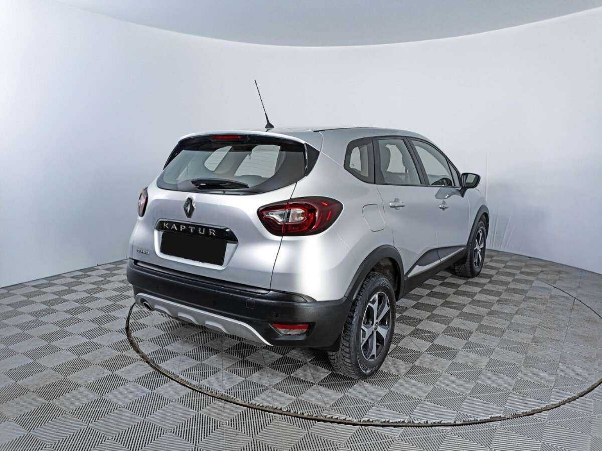 Renault Kaptur с пробегом — 2018 год. Фото: #4