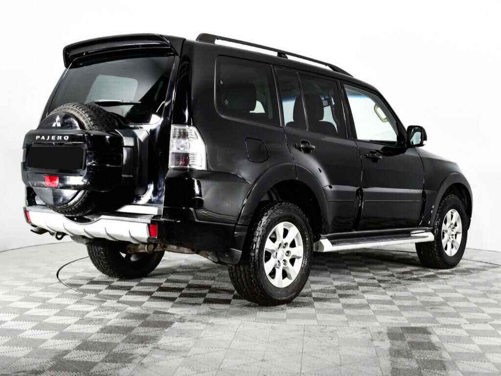 Mitsubishi Pajero с пробегом — 2014 год. Фото: #4