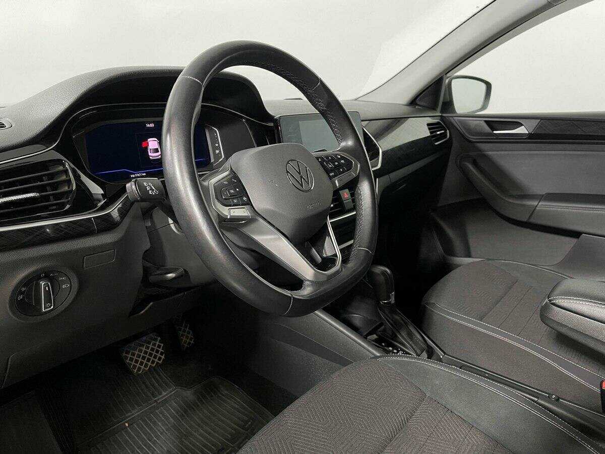 Volkswagen Polo с пробегом — 2021 год. Фото: #12
