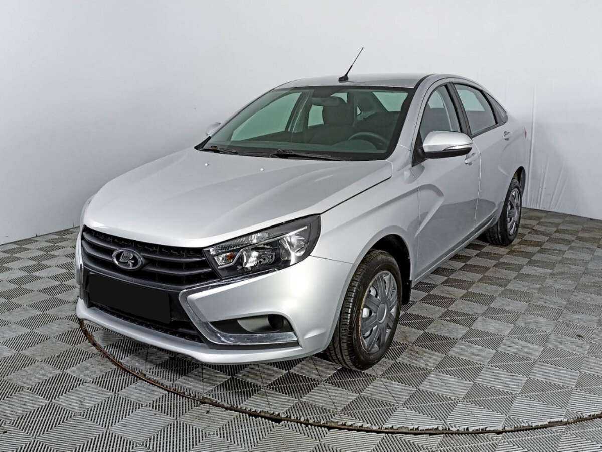 Lada (ВАЗ) Vesta с пробегом — 2015 год. Фото: #0
