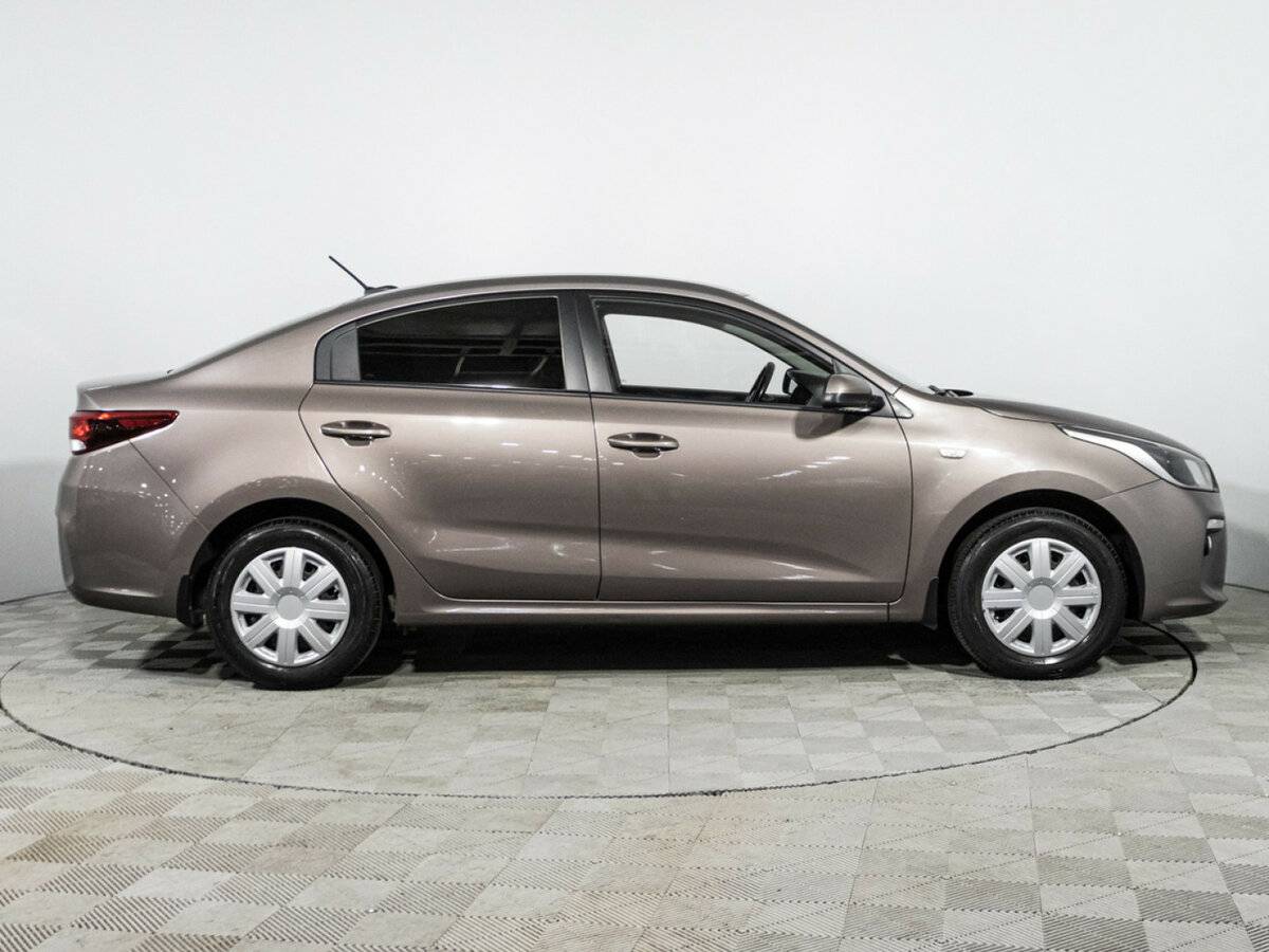 Kia Rio с пробегом — 2018 год. Фото: #3