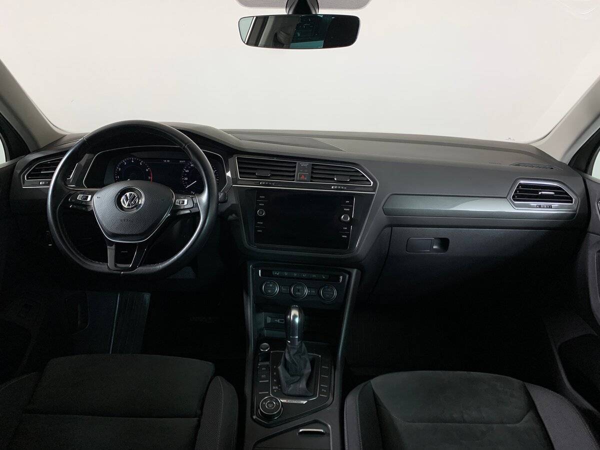 Volkswagen Tiguan с пробегом — 2018 год. Фото: #11