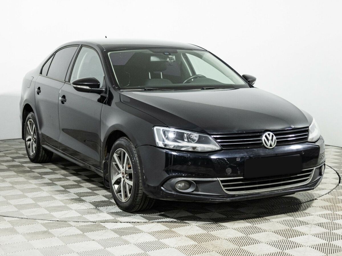 Volkswagen Jetta с пробегом — 2013 год. Фото: #2