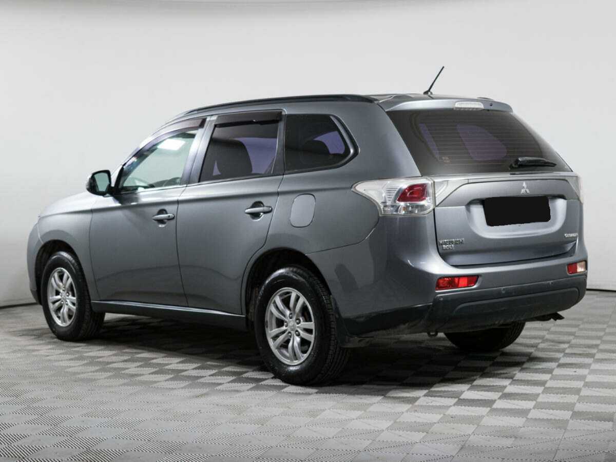 Mitsubishi Outlander с пробегом — 2012 год. Фото: #6
