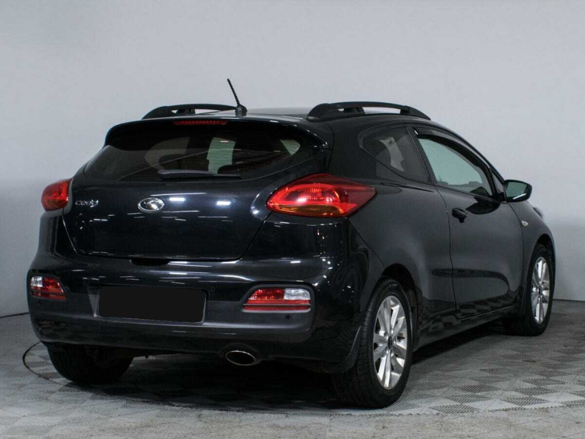 Kia Ceed с пробегом — 2015 год. Фото: #3