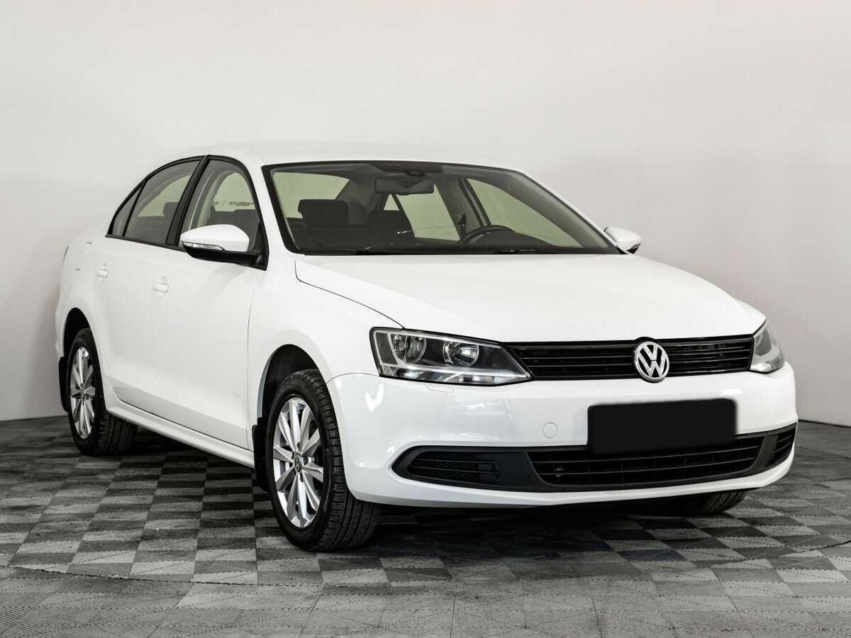 Volkswagen Jetta с пробегом — 2013 год. Фото: #2
