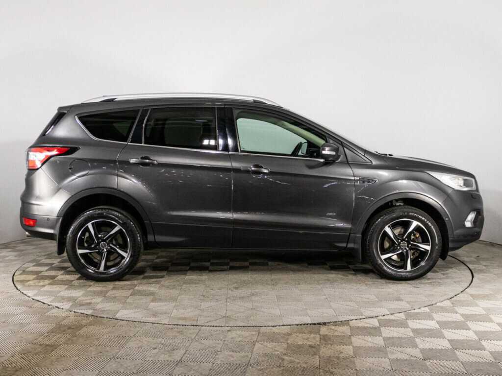 Ford Kuga с пробегом — 2017 год. Фото: #3