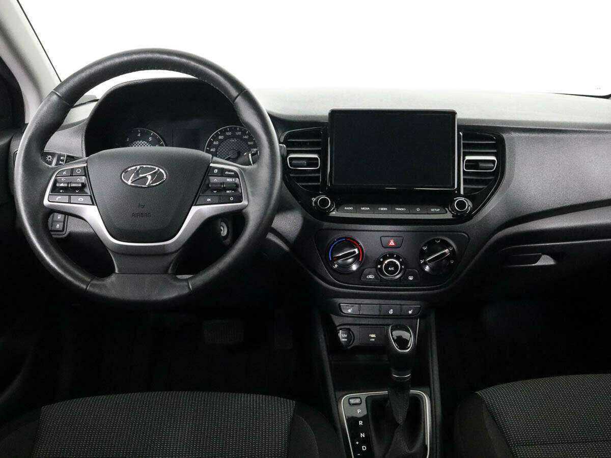 Hyundai Solaris с пробегом — 2020 год. Фото: #8