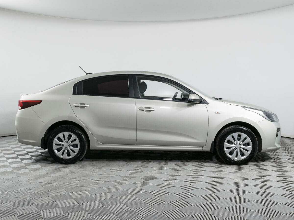 Kia Rio с пробегом — 2017 год. Фото: #3