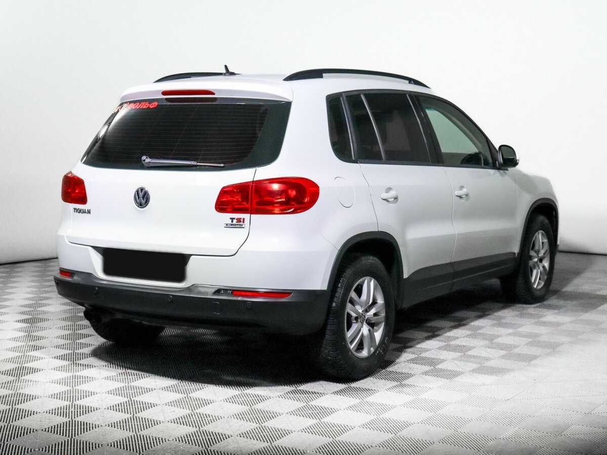 Volkswagen Tiguan с пробегом — 2015 год. Фото: #4