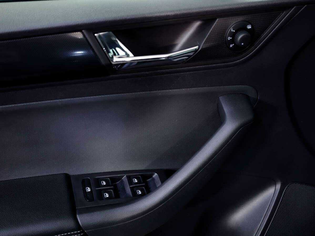Skoda Rapid с пробегом — 2022 год. Фото: #19