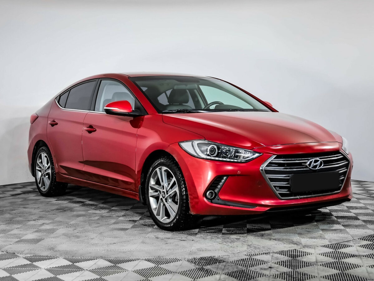 Hyundai Elantra с пробегом — 2016 год. Фото: #2