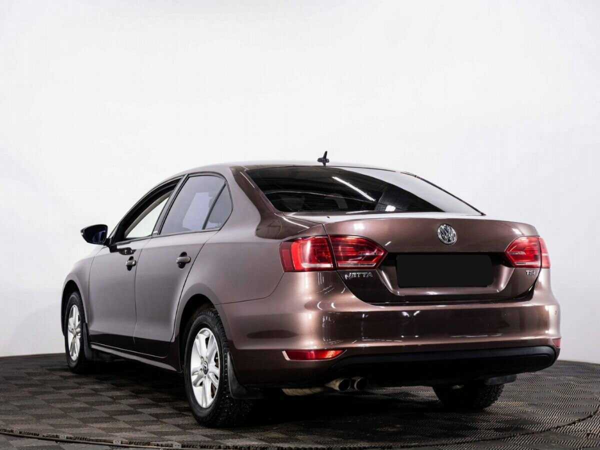 Volkswagen Jetta с пробегом — 2014 год. Фото: #3