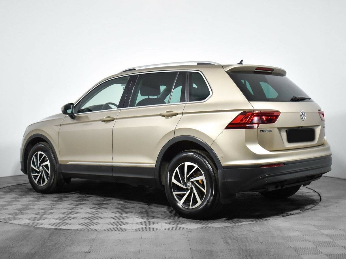 Volkswagen Tiguan с пробегом — 2018 год. Фото: #6