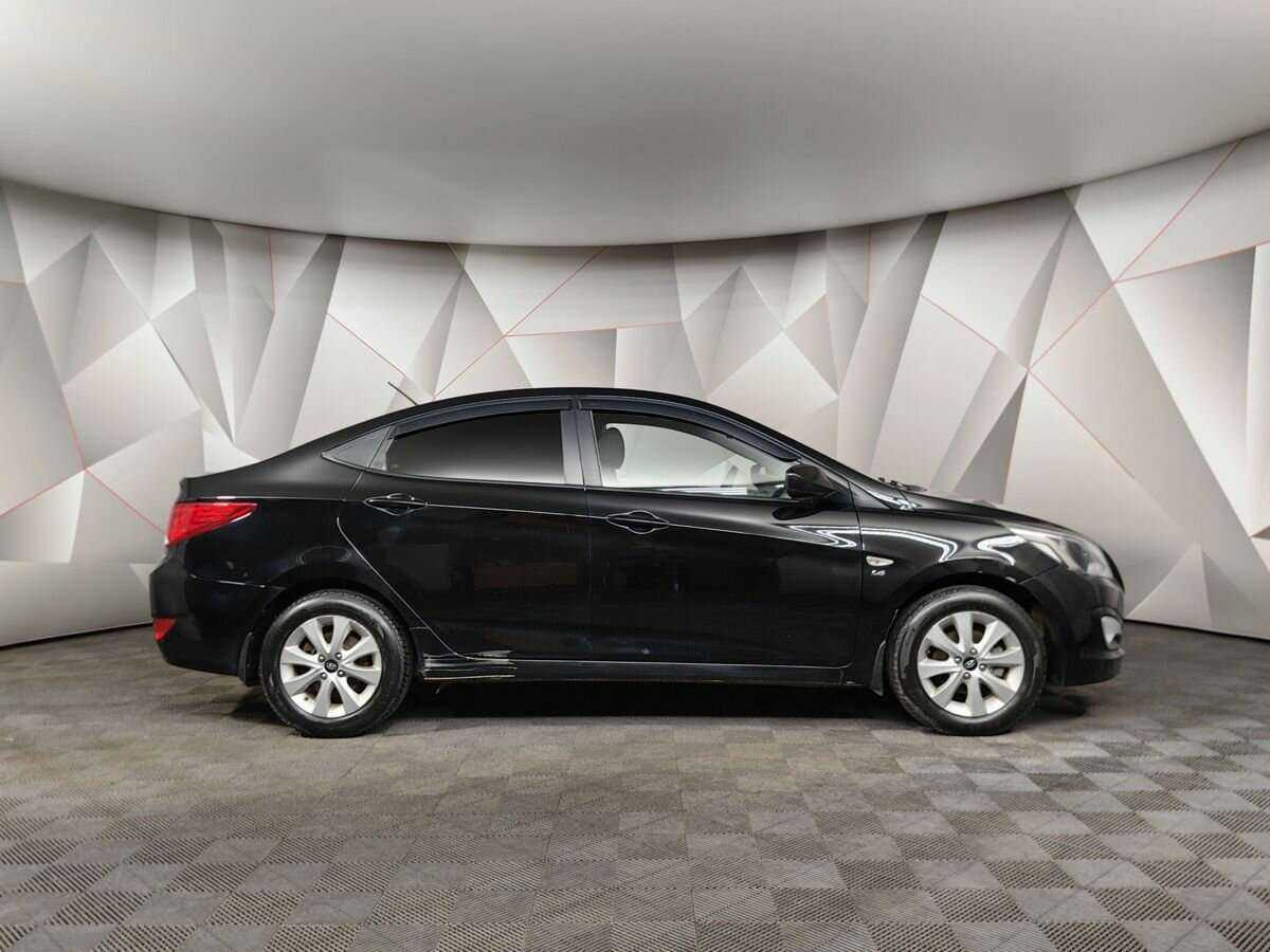 Hyundai Solaris с пробегом — 2016 год. Фото: #4
