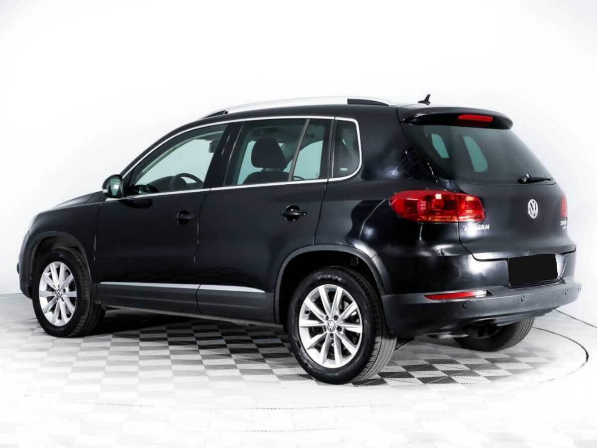 Volkswagen Tiguan с пробегом — 2012 год. Фото: #6
