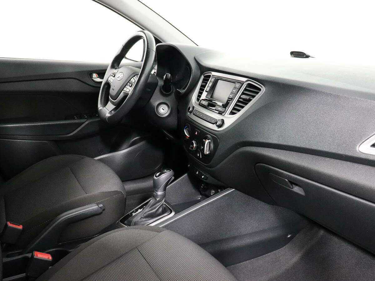 Hyundai Solaris с пробегом — 2019 год. Фото: #6