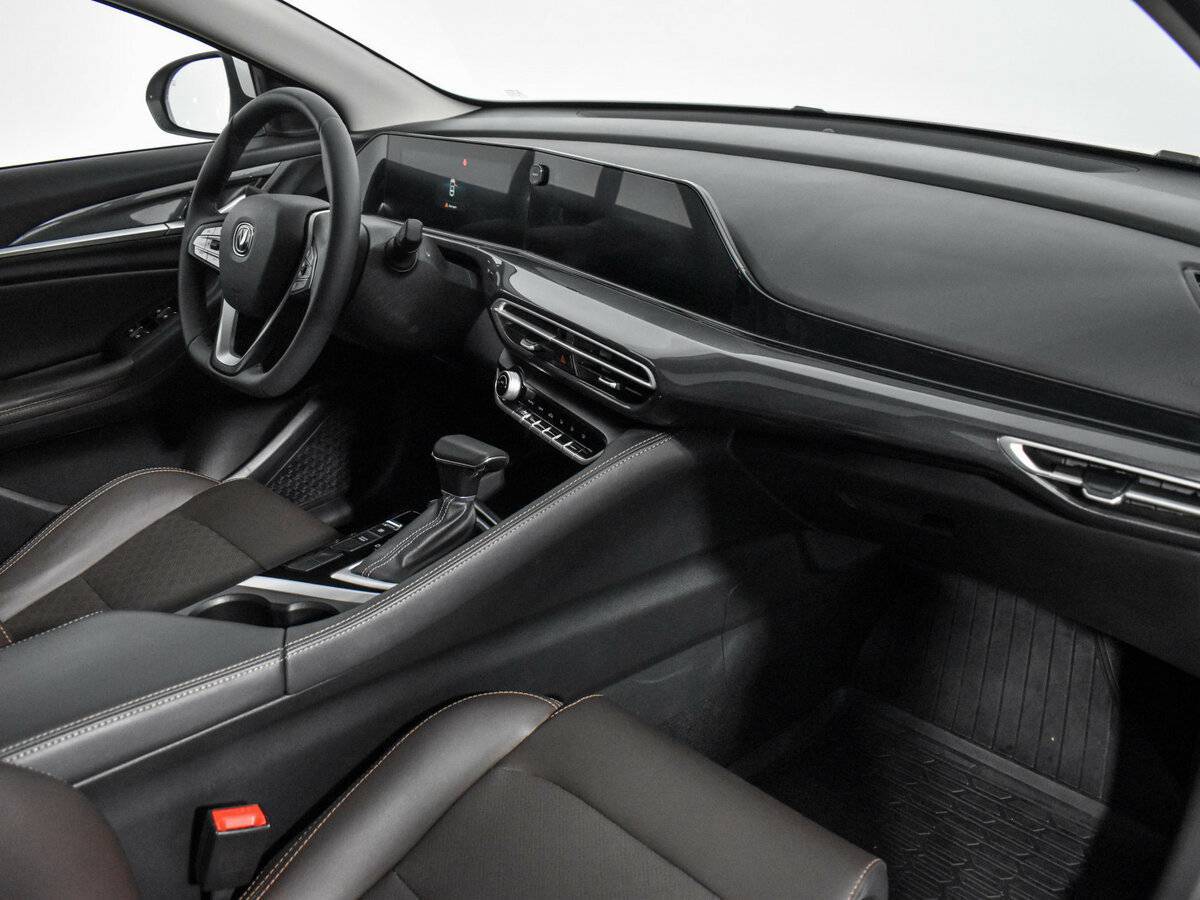 Changan Eado Plus с пробегом — 2023 год. Фото: #11