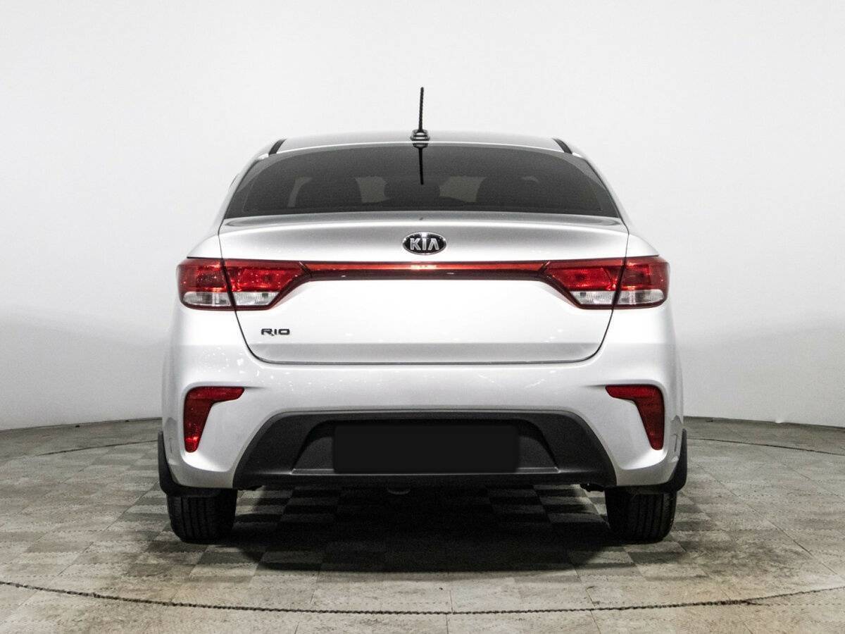 Kia Rio с пробегом — 2020 год. Фото: #5