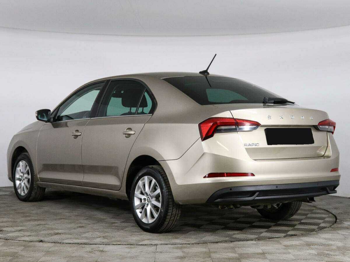 Skoda Rapid с пробегом — 2020 год. Фото: #6