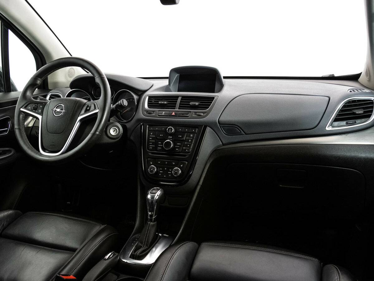Opel Mokka с пробегом — 2015 год. Фото: #8
