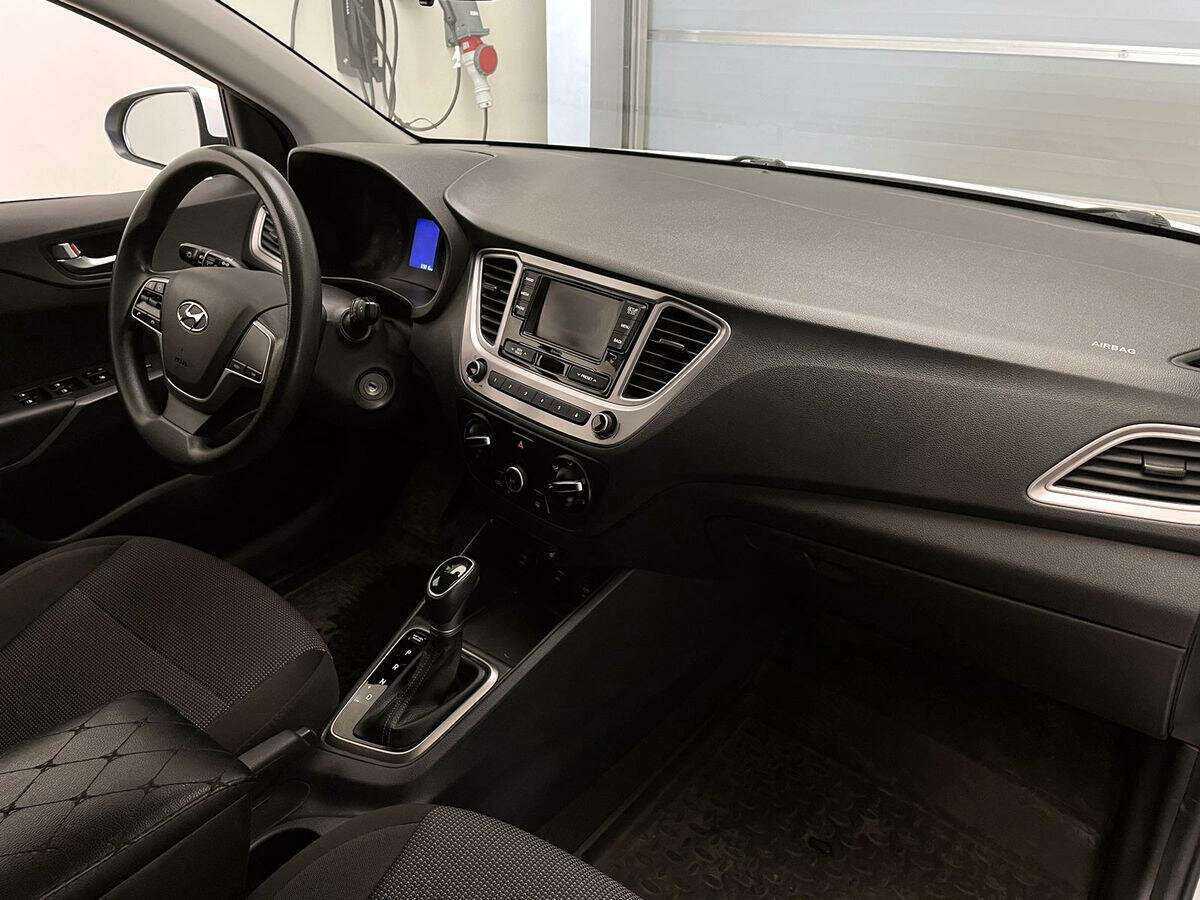 Hyundai Solaris с пробегом — 2020 год. Фото: #6