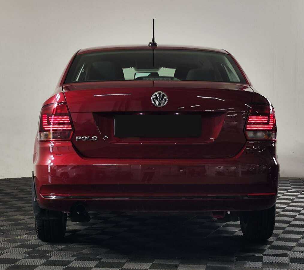 Volkswagen Polo с пробегом — 2018 год. Фото: #3