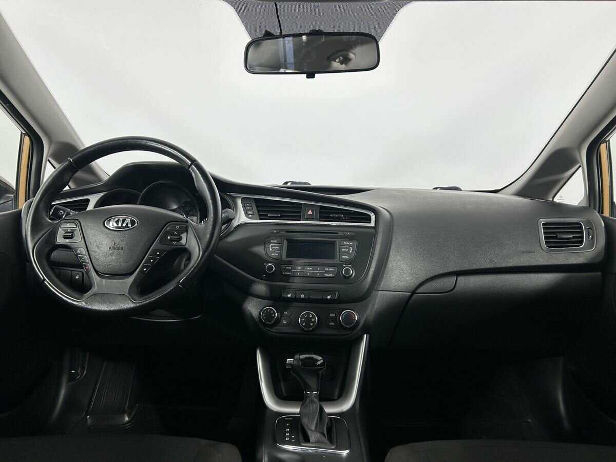 Kia Ceed с пробегом — 2016 год. Фото: #5
