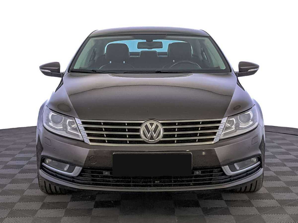 Volkswagen Passat CC с пробегом — 2013 год. Фото: #1
