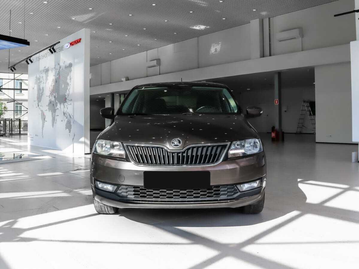 Skoda Rapid с пробегом — 2019 год. Фото: #1