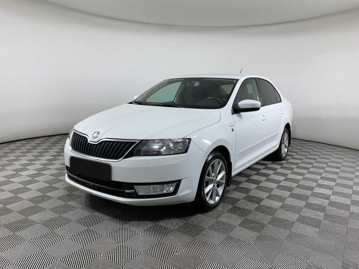 Skoda Rapid с пробегом — 2015 год. Фото: #0