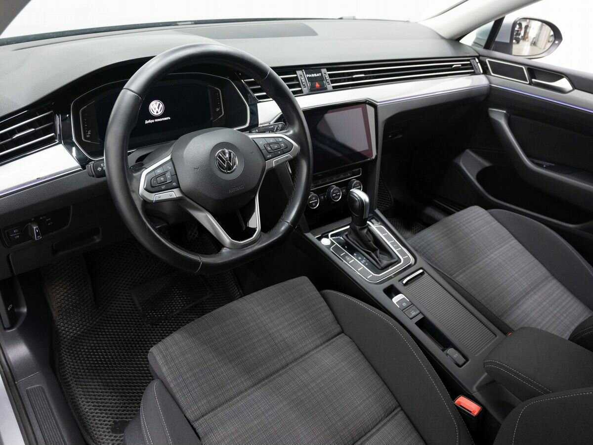 Volkswagen Passat с пробегом — 2020 год. Фото: #8
