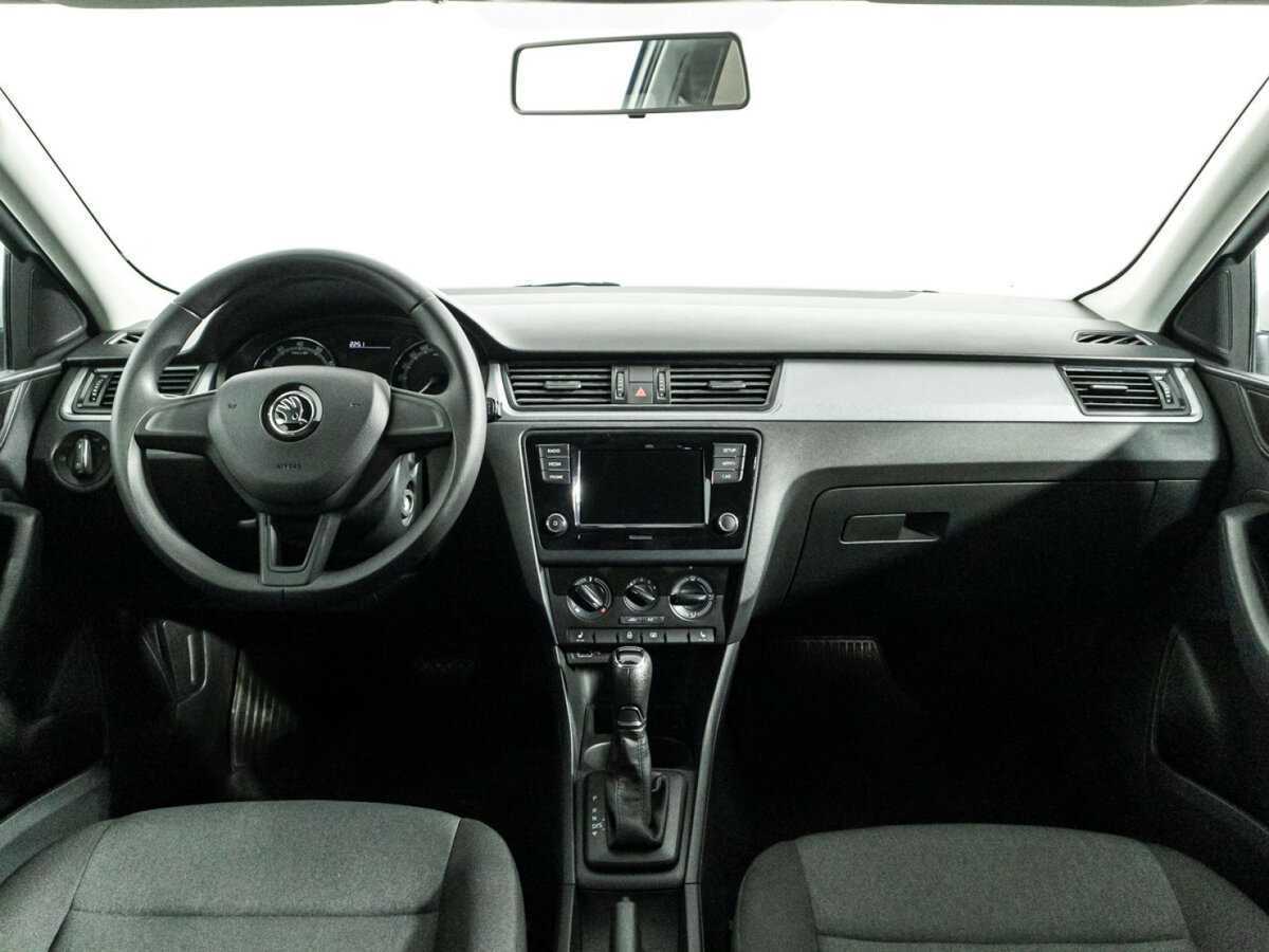 Skoda Rapid с пробегом — 2019 год. Фото: #12